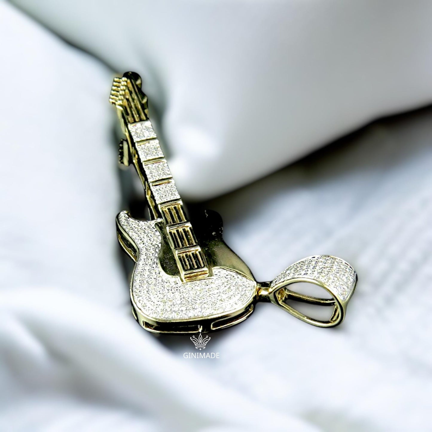 Bling Musician Gift – Men’s Statement Chain Charm.