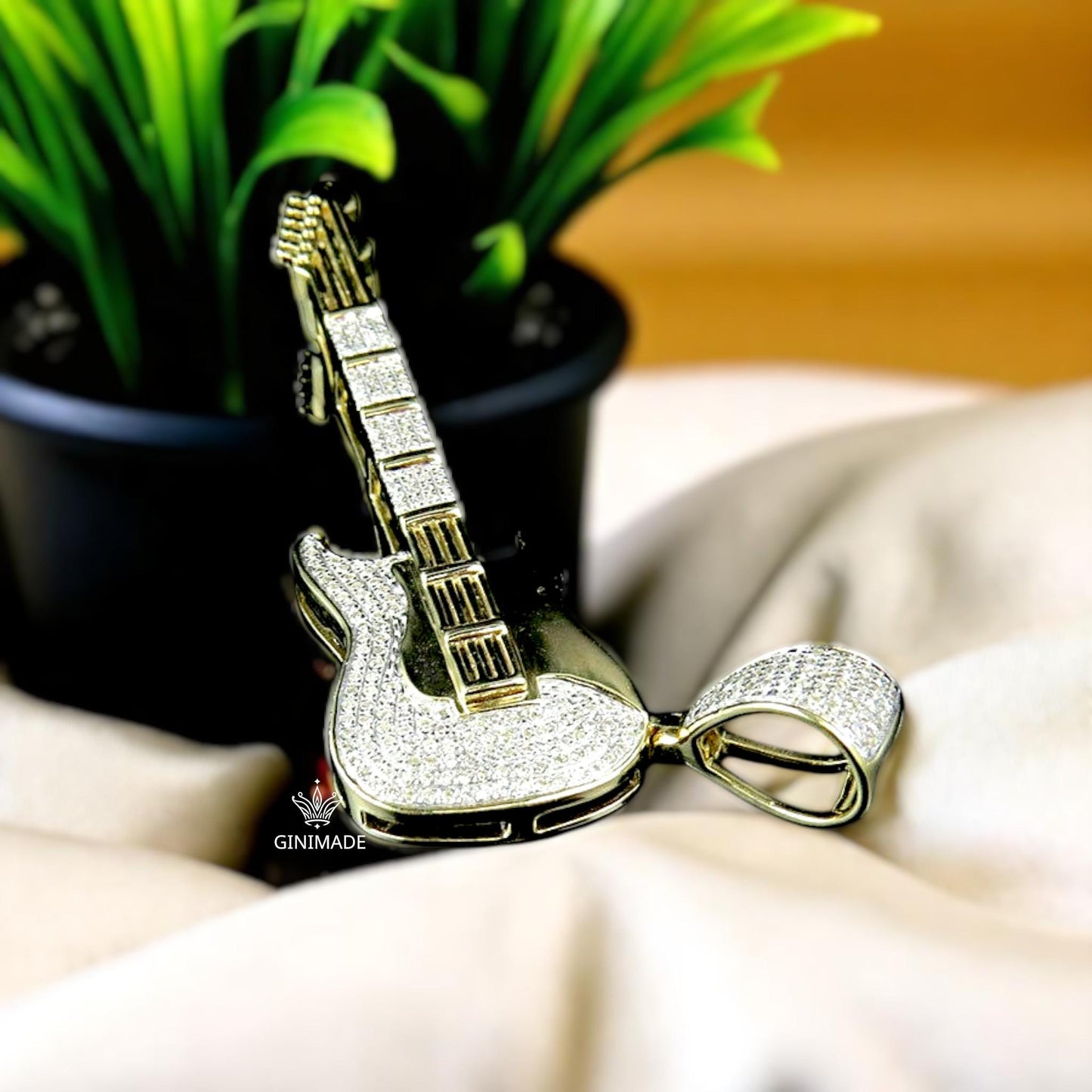 Hip Hop Rock Jewelry – Bling Musician Gift – Men’s Statement Chain Charm.