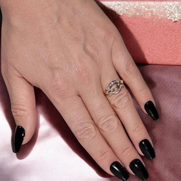 Vintage-Inspired 10k Gold Ring | Sparkling CZ Diamond | Perfect Valentine’s Gift for Her.