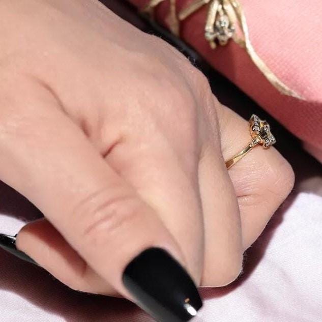 Vintage-Inspired 10k Gold Ring | Sparkling CZ Diamond | Perfect Valentine’s Gift for Her.