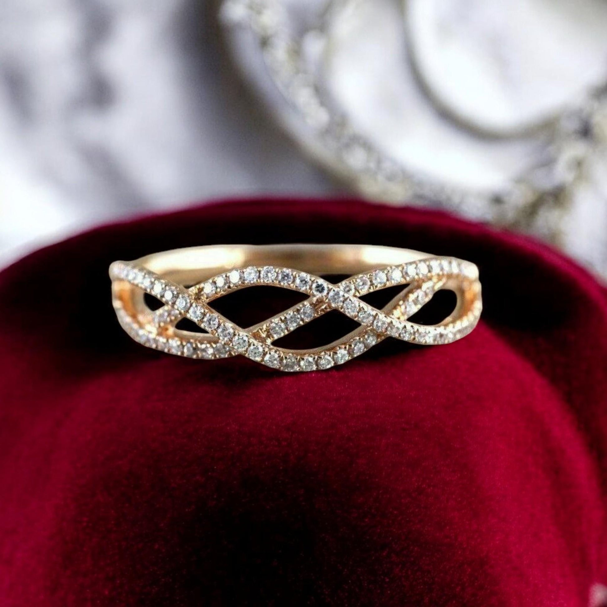 Rose gold plated 925 silver infinity promise ring, symbolizing eternal love.