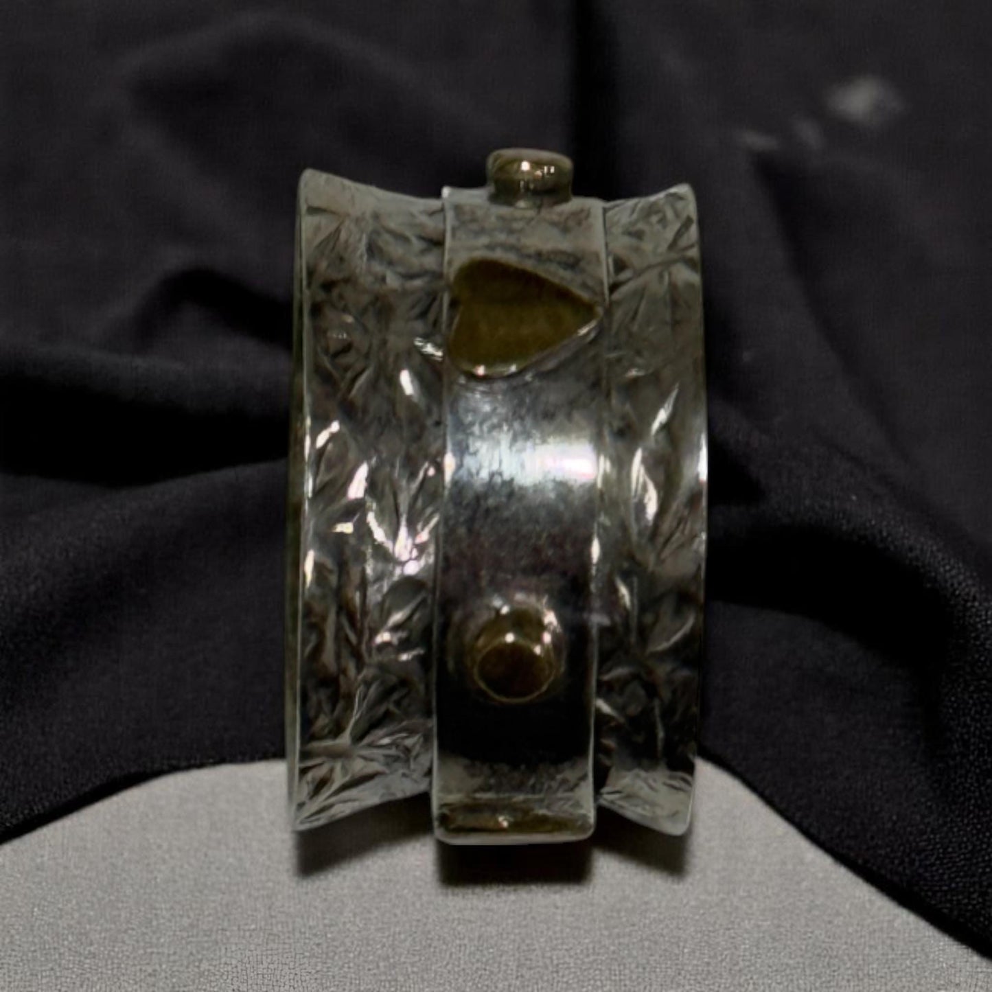 925 Sterling Silver Spinner Ring with Gold Heart – Handmade Textured Meditation Band for Women & Men, Boho Thumb Ring