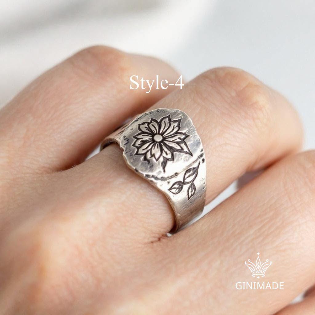 Customized  Birth Flower Ring •  Handmade Family Birth Month Bouquet Ring • Unisex Engraved Floral Ring. Unique Gift.