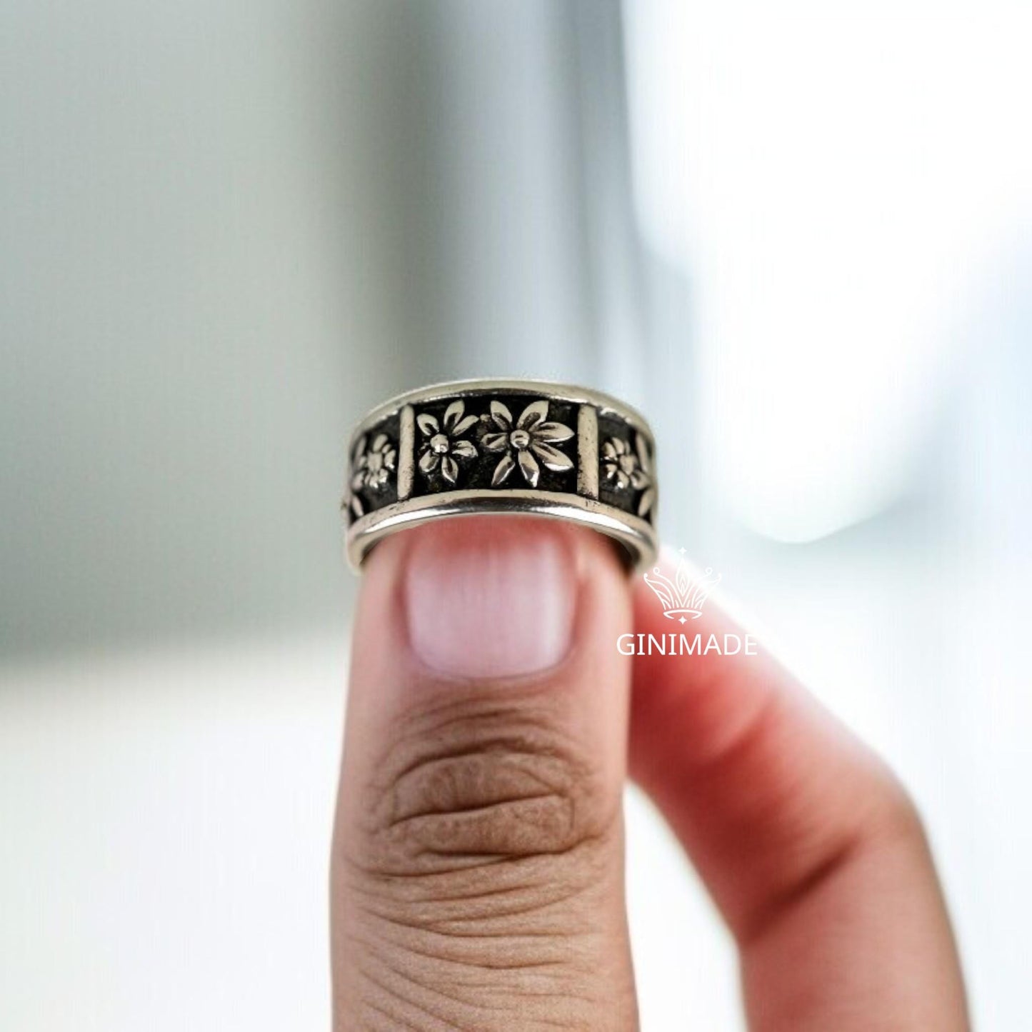 Wide Floral Band Ring – Oxidized 925 Sterling Silver Statement Ring – Handmade Boho Flower Ring – Vintage Botanical Jewelry by Ginimade