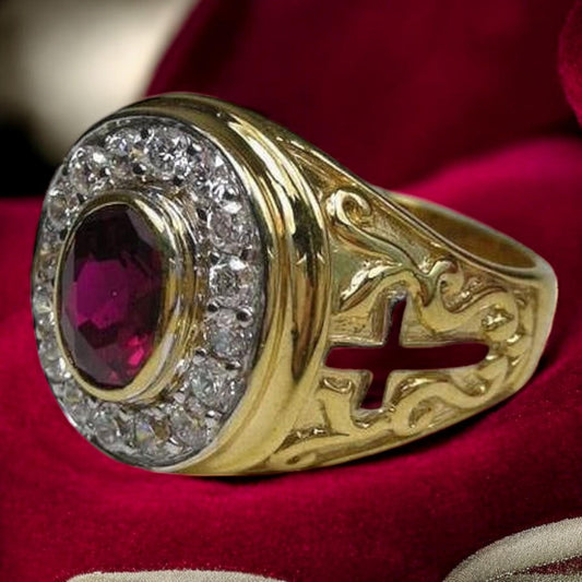 Vintage 1930s men&#39;s ring featuring CZ ruby crystal, 18kt gold plated silver, antique jewelry piece.