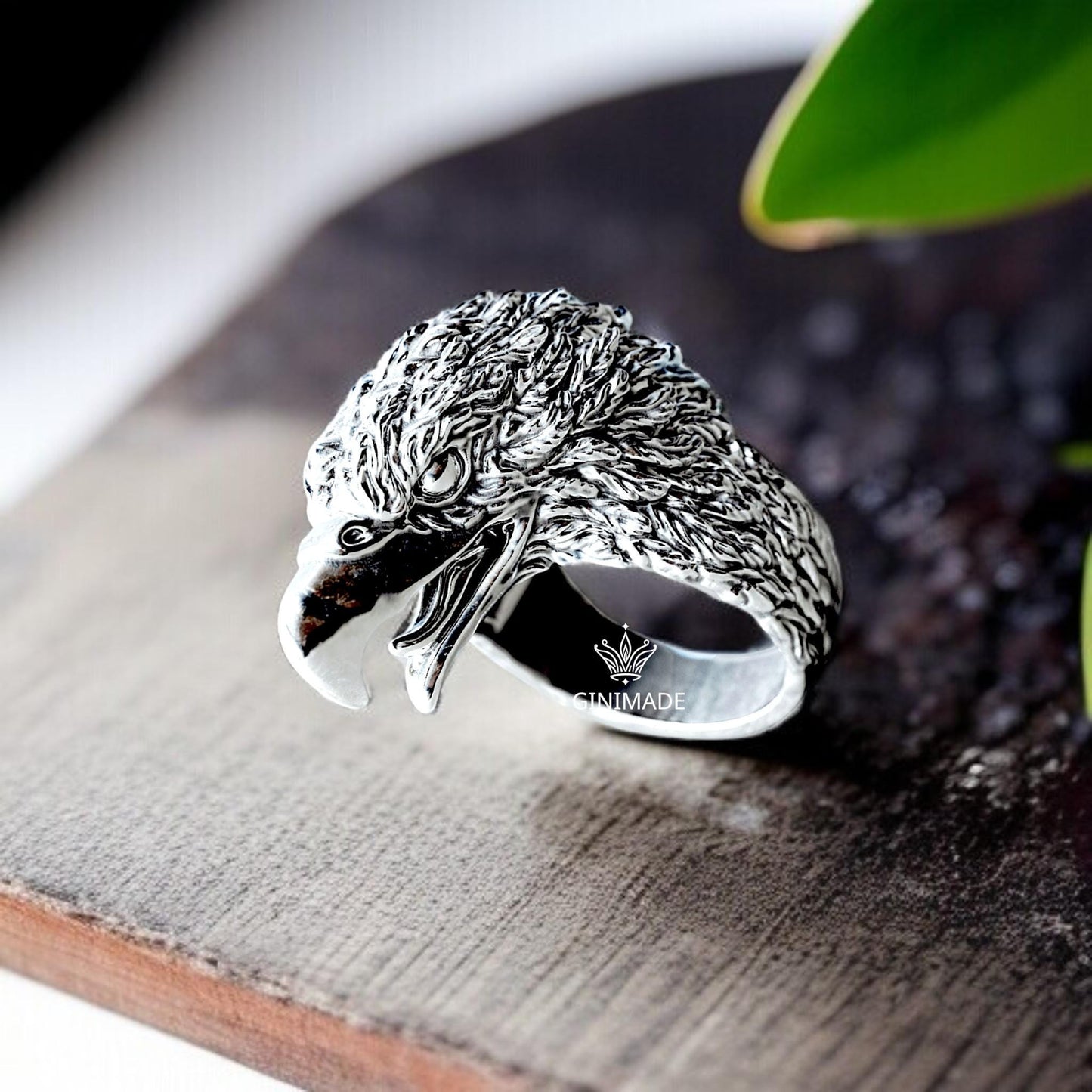 Bold Gold Eagle Head Ring for Men – Statement Bird Ring – Wildlife Inspired Jewelry – Fierce Animal Totem Ring – Gothic Biker Ring