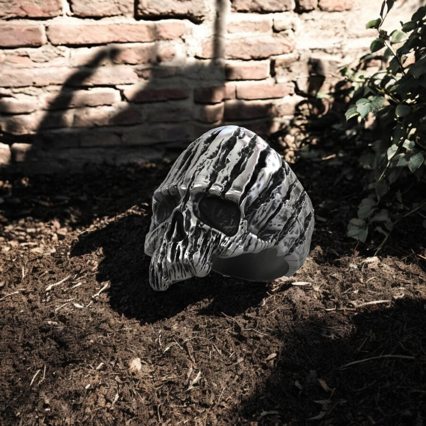 Handmade Skull Silver Ring with Wooden Texture - Sterling Silver Biker Ring - Gothic Skeleton Men’s Gift Ring - Halloween Skulls