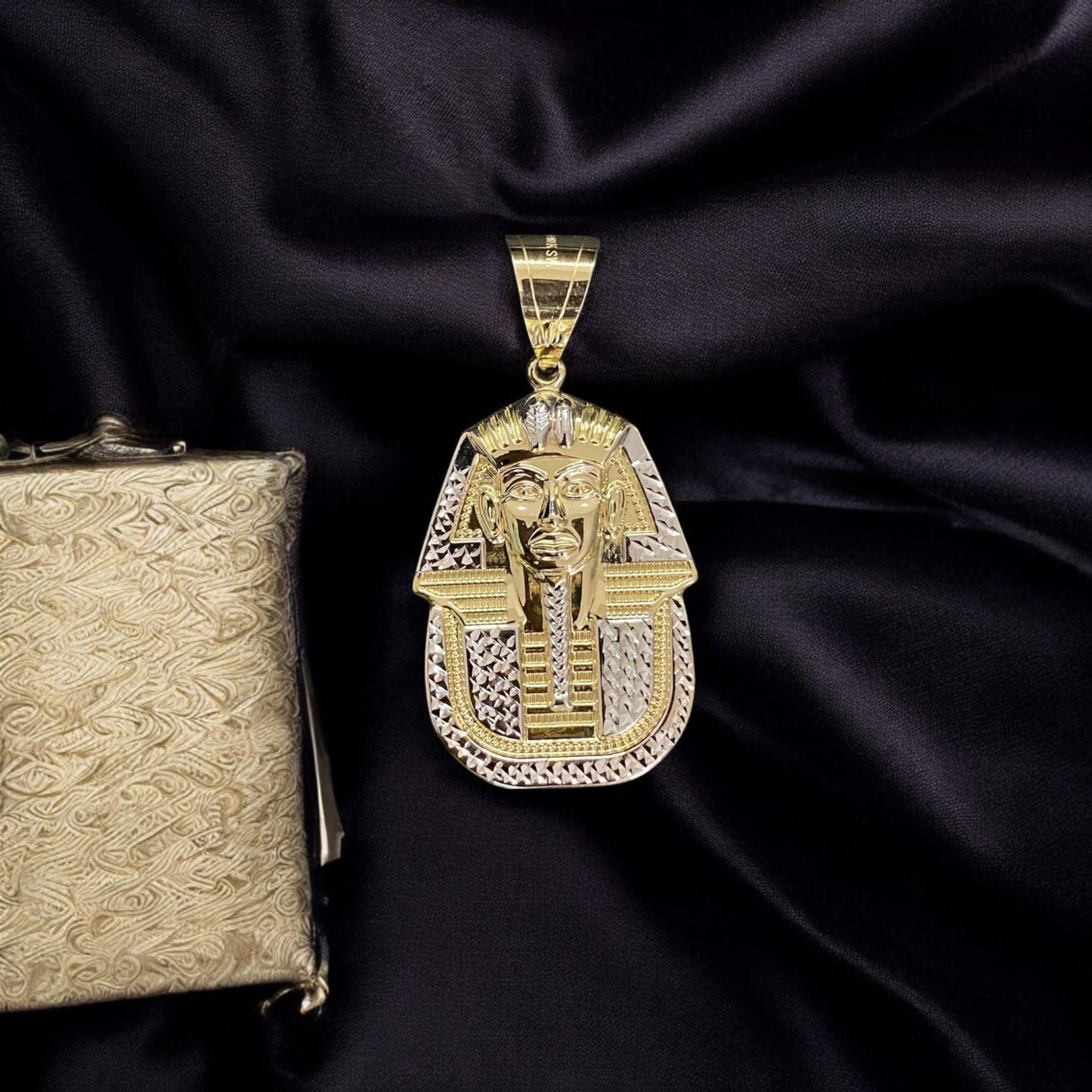 Egyptian Pharaoh King Pendant in Sterling 925 Silver - A Unique Tribute to Ancient Majesty, fathers day gift.
