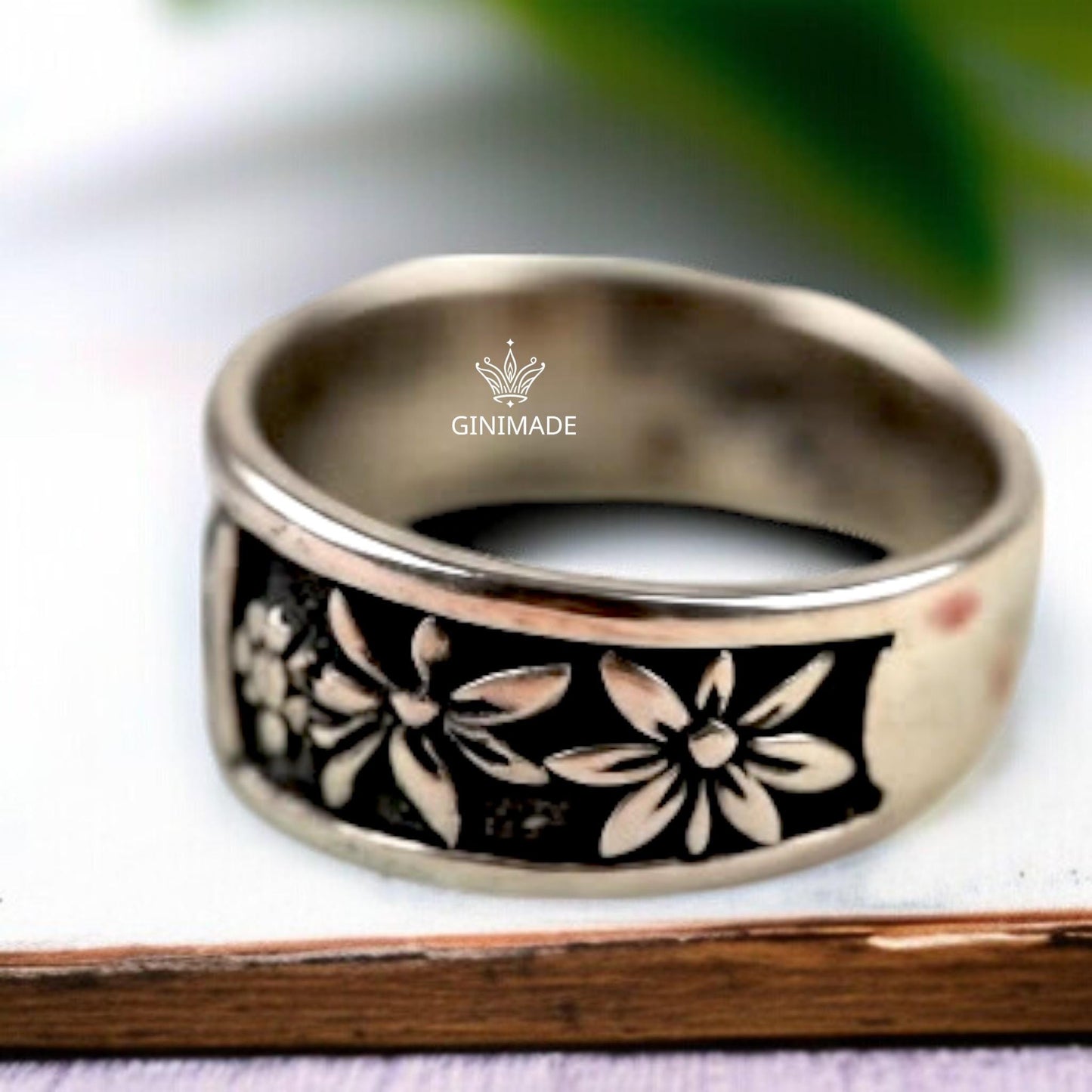 Wide Floral Band Ring – Oxidized 925 Sterling Silver Statement Ring – Handmade Boho Flower Ring – Vintage Botanical Jewelry by Ginimade