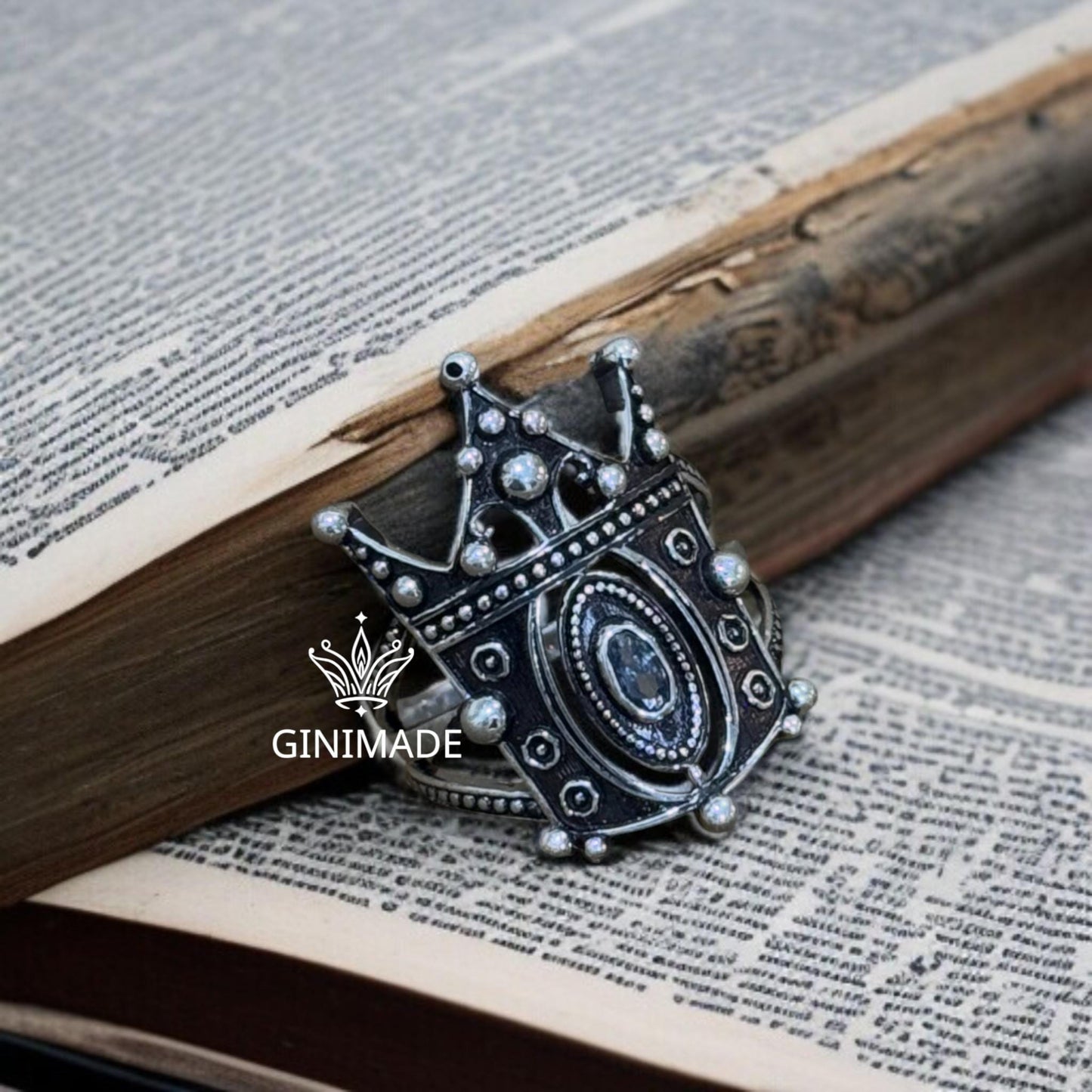 Elegant European Crown Ring in 925 Sterling Silver | Royal Style Jewelry Gift | Vintage Crown Design