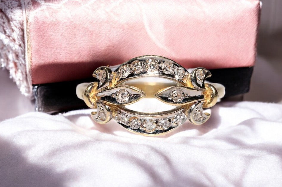 Vintage-Inspired 925 Sterling Silver Ring with Sparkling CZ Diamond – Elegant Antique-Style Jewelry for Women