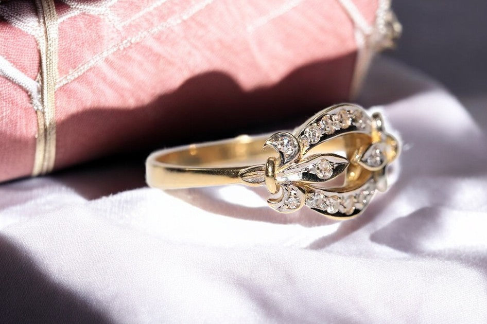 Vintage-Inspired 925 Sterling Silver Ring with Sparkling CZ Diamond – Elegant Antique-Style Jewelry for Women