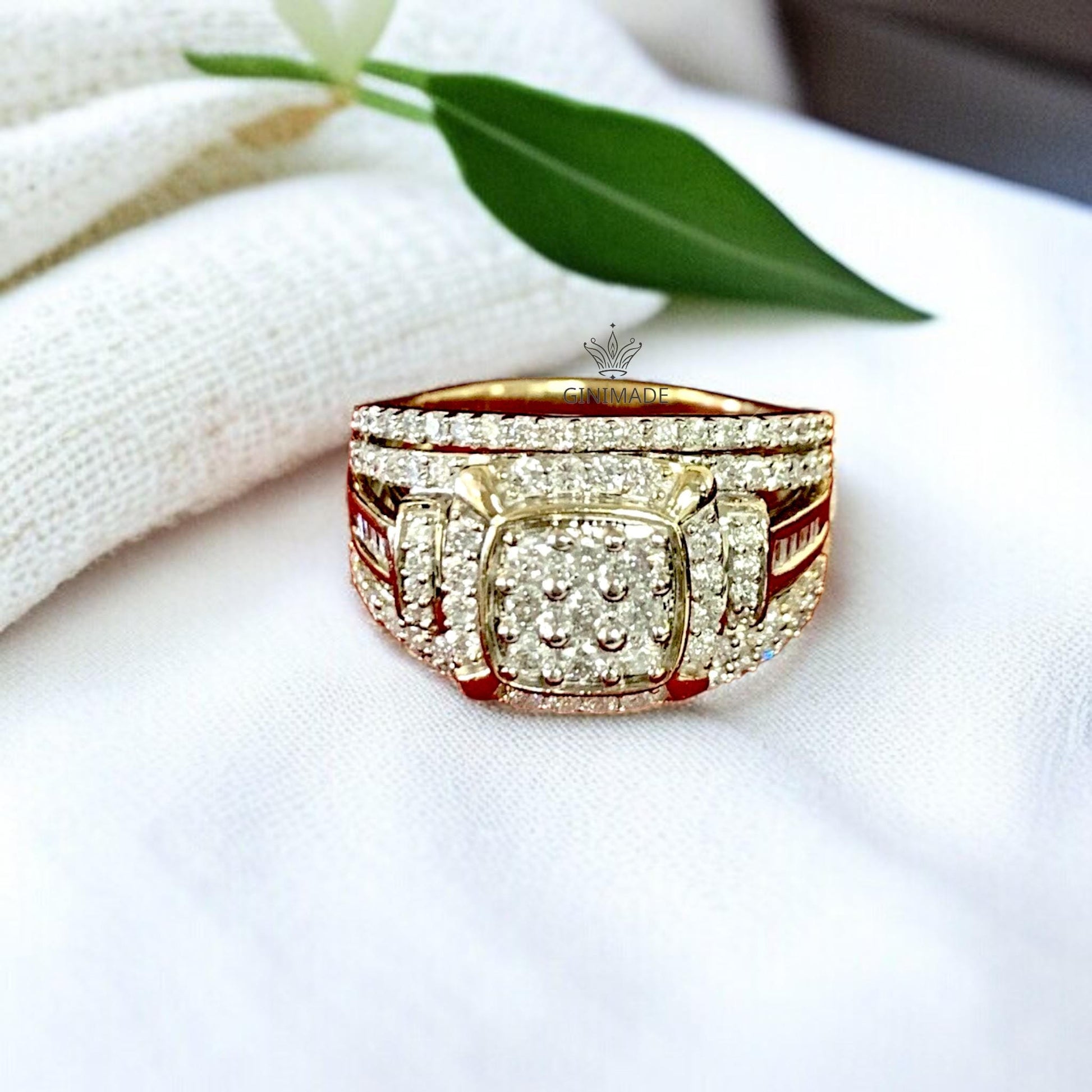 Men&#39;s Gold Ring with Round & Baguette CZ Diamonds
