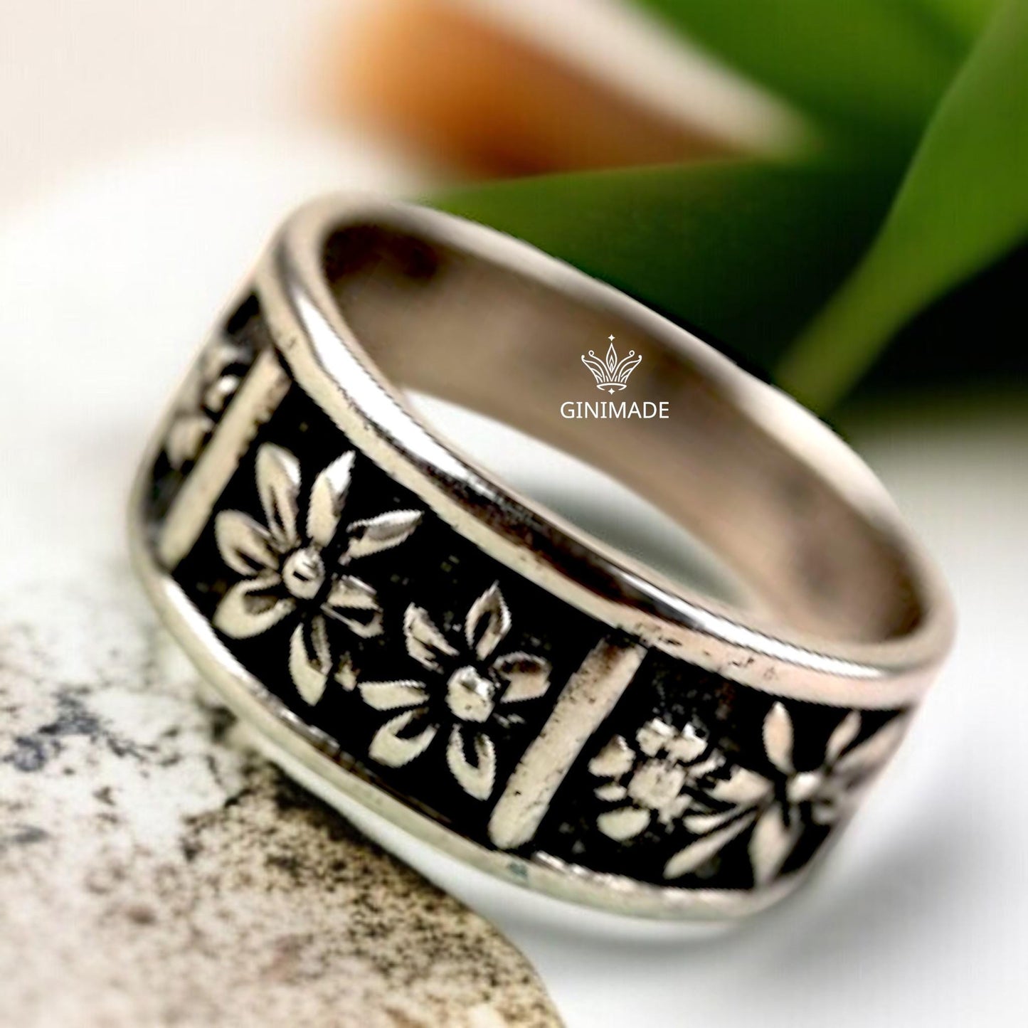 Wide Floral Band Ring – Oxidized 925 Sterling Silver Statement Ring – Handmade Boho Flower Ring – Vintage Botanical Jewelry by Ginimade