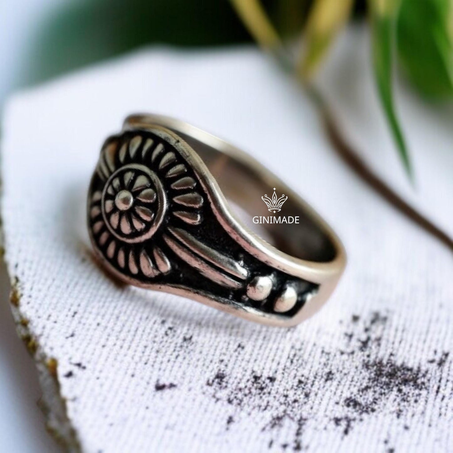 Oxidized Silver Flower Ring – Handmade 925 Sterling Floral Band – Vintage Boho Statement Jewelry – Artisan Gift for Her by Ginimade