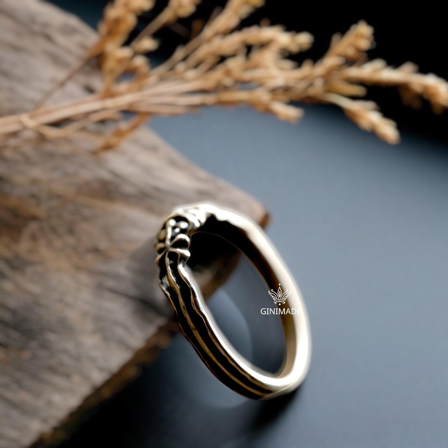 Leaf pattern silver ring