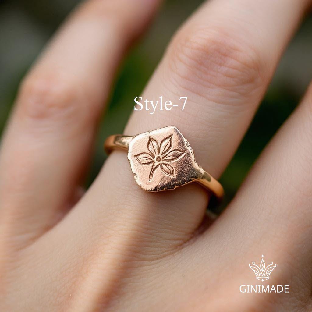 Customized  Birth Flower Ring •  Handmade Family Birth Month Bouquet Ring • Unisex Engraved Floral Ring. Unique Gift.