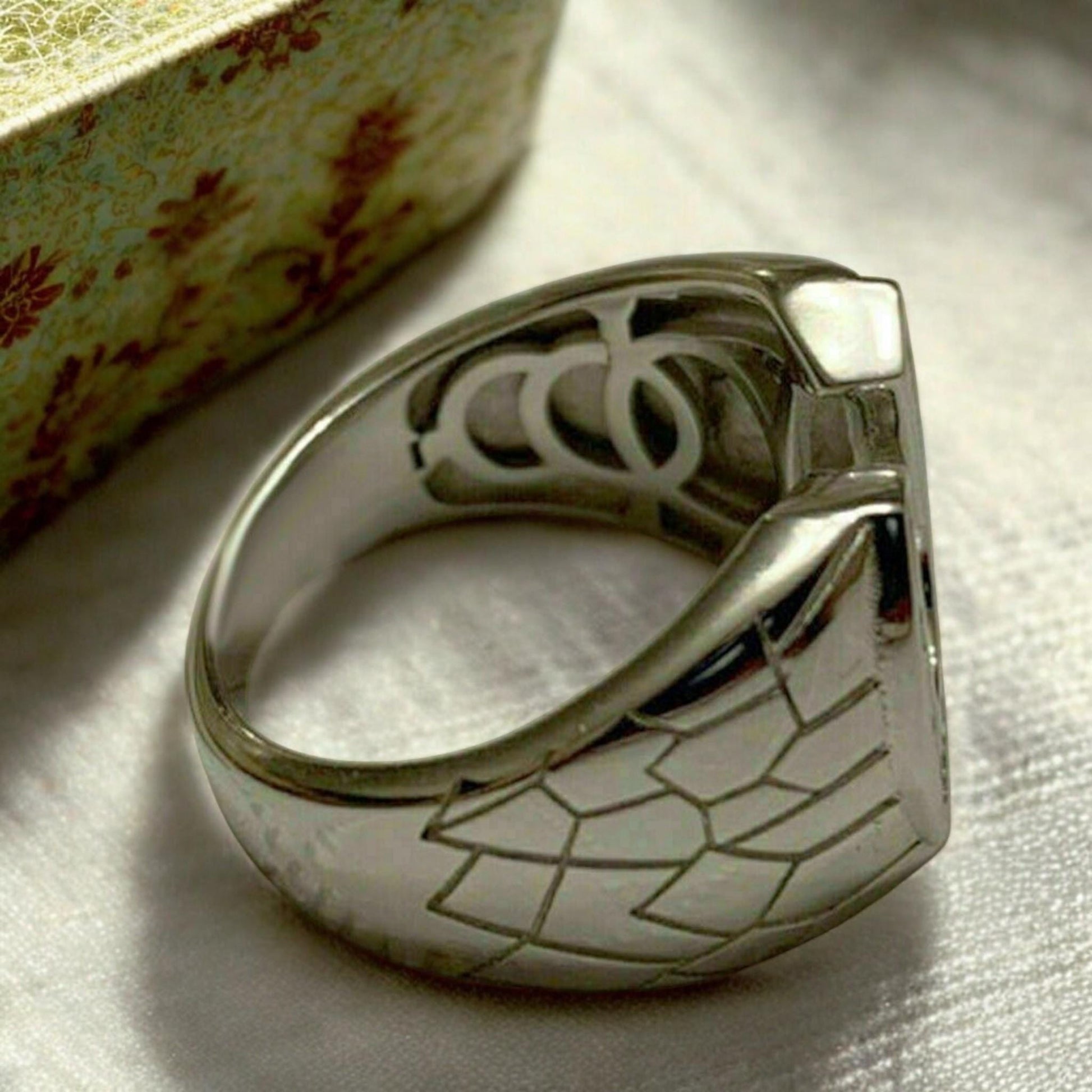 Mens Horse Shoe Ring in Sterling Silver with Lab-Grown Diamond, equestrian jewelry for men, horse riding accessories, luxury conflict-free diamond ring&quot;