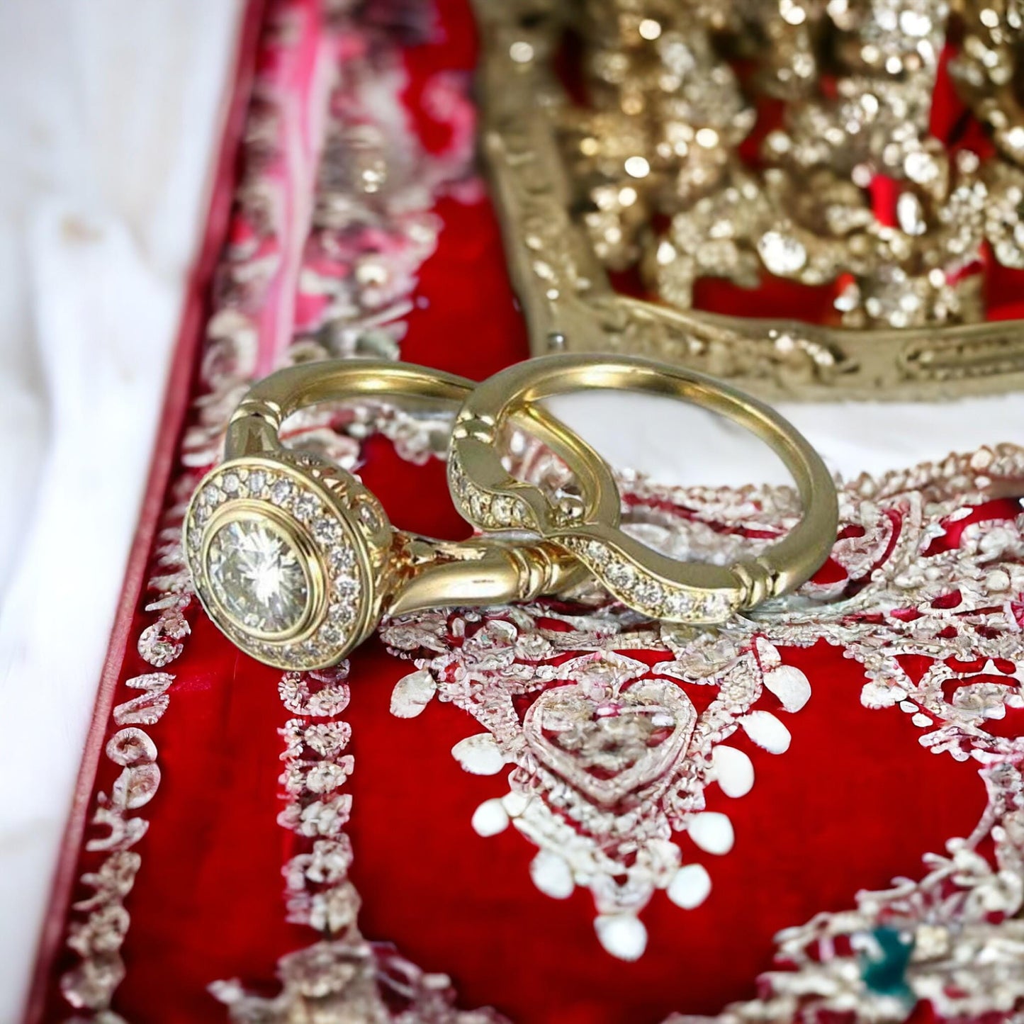 Vintage 925 silver twin wedding ring set, lab-grown diamonds, antique-style, eco-friendly jewelry