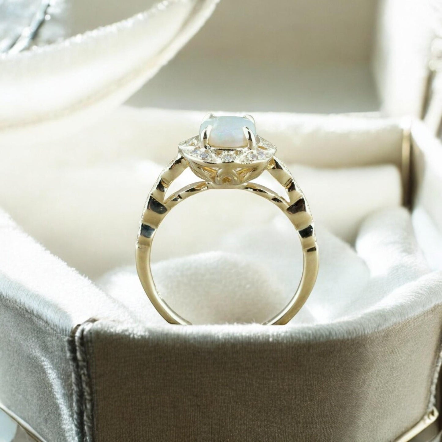 Opal Ring in 925 Sterling Silver – Dainty Vintage-Inspired Oval Opal Engagement Ring – Unique October Birthstone Ring – Gift for Her